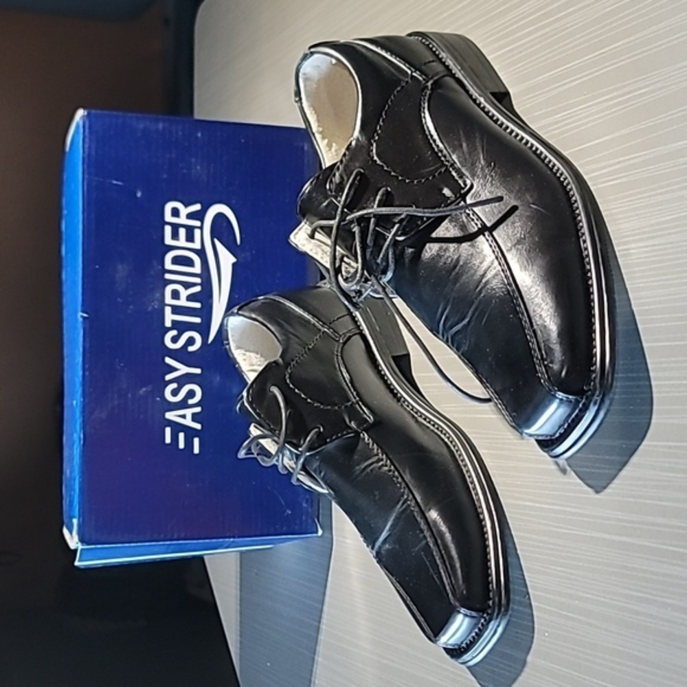 Easy Stider Black Leather Oxfords Boys 3 Great Condition.